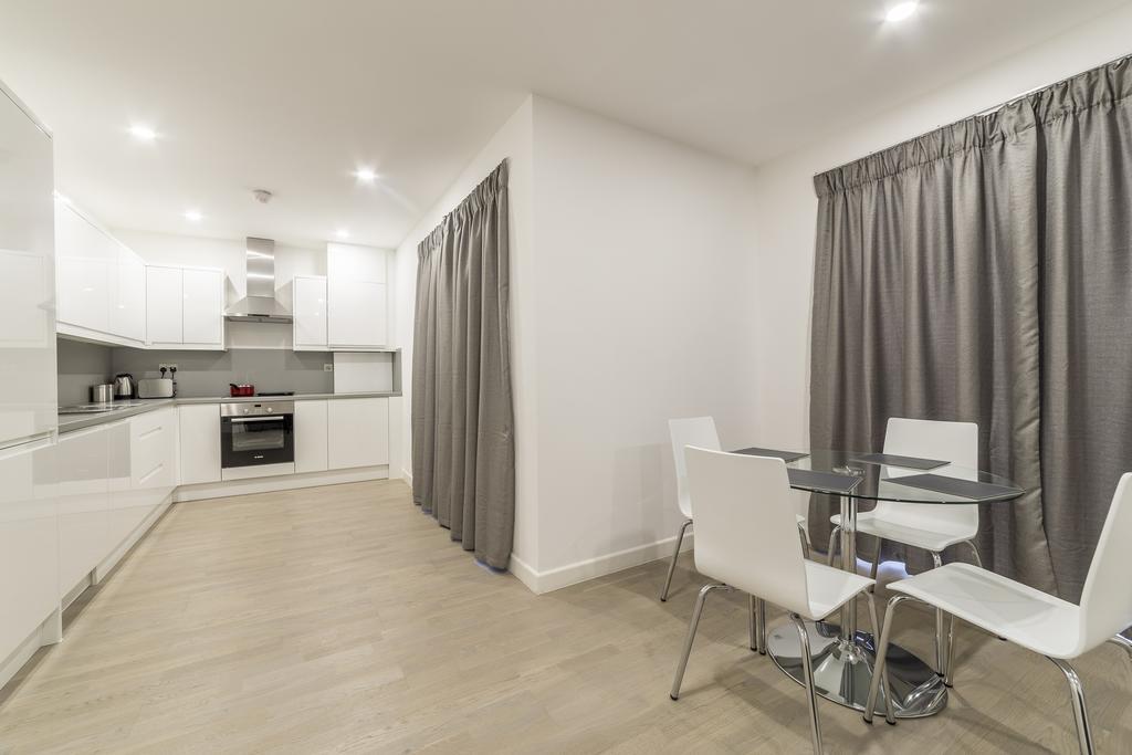 Canning Town Stratford Apartments Лондон Экстерьер фото